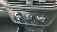 Hyundai i10 1.0 MPi SE Connect 5dr Petrol Hatchback